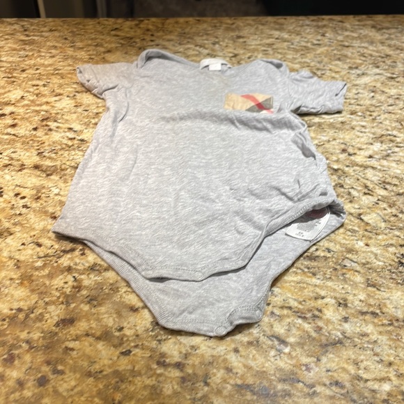 Tshirt with buttons - Picture 5 of 5